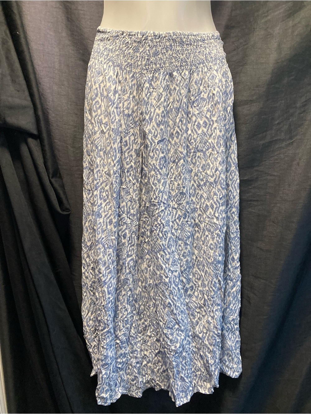 Streetwear Society Blue White Floral Lace Maxi Skirt Size L.